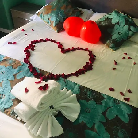 B&B Roma * ローマ
